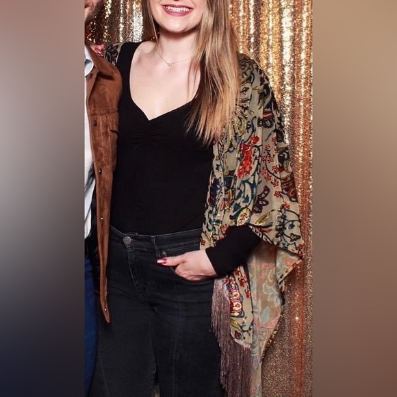 🪷 Velvet Fringe Kimono, Multicolored Velvet Flowers, Fringe, Jacket, Cover Up - Picture 3 of 9